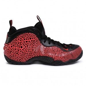 Like New Youth’s Size 5.5 Nike Air Foamposite One Sneakers In Black/Cracked Lava